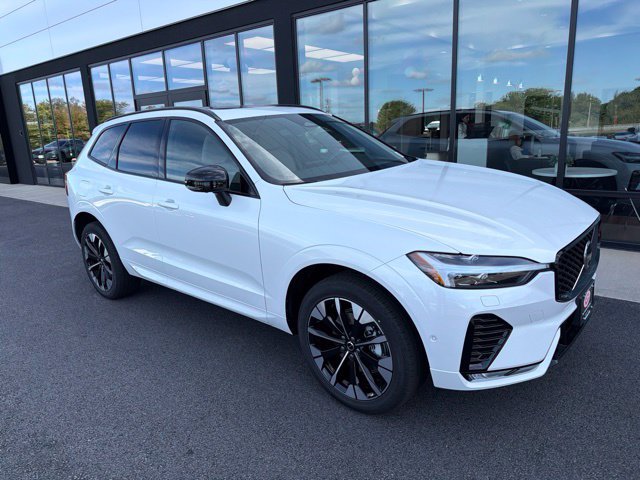 New 2027 Volvo XC60 B5 Plus AWD/4WD image 1