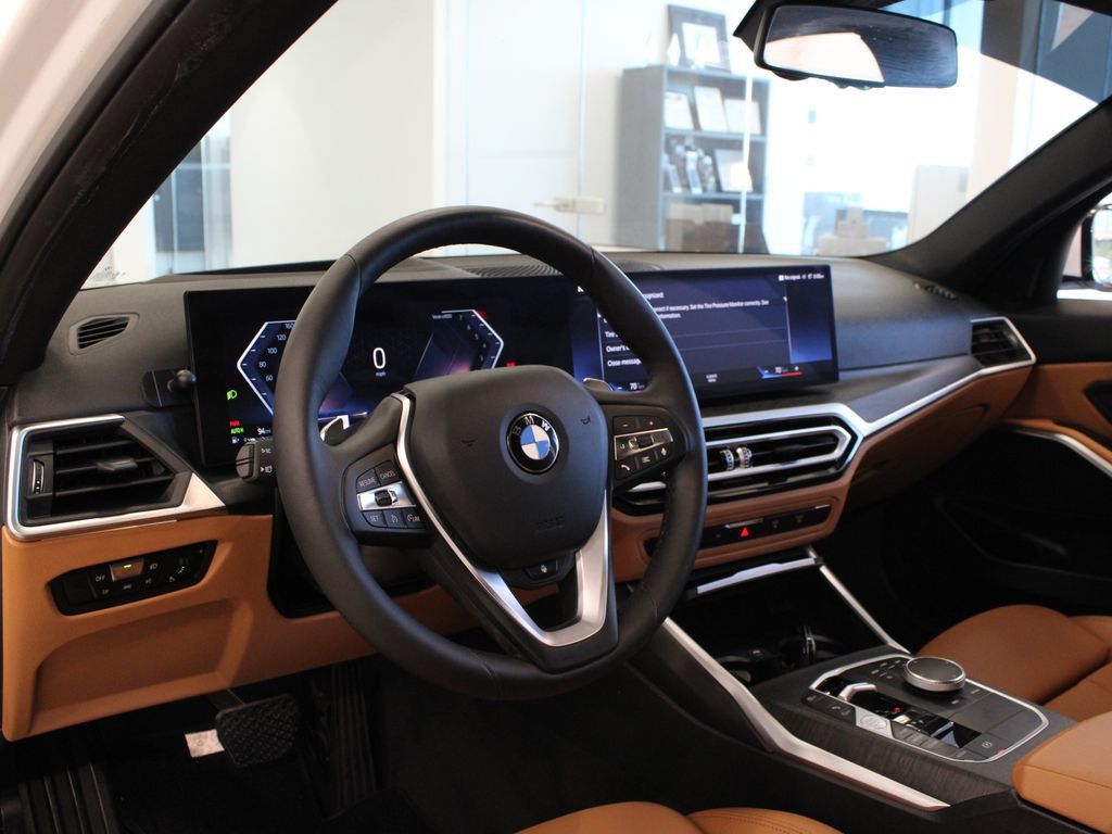Used 2023 BMW 330i Sedan w/ Premium Package RWD image 15