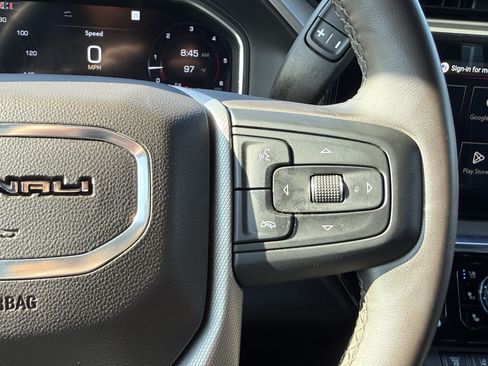 Used 2024 GMC Sierra 2500 Denali w/ Denali Reserve Package AWD/4WD image 18