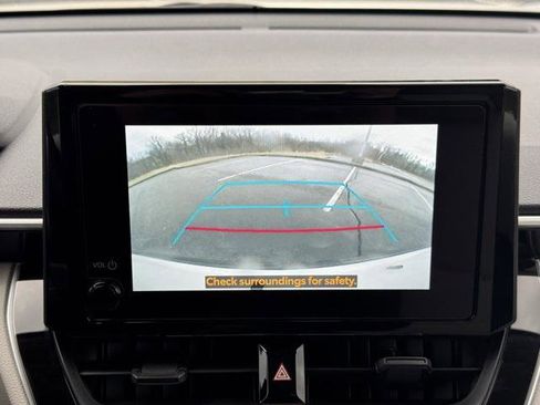 Certified 2025 Toyota Corolla Cross L image 21