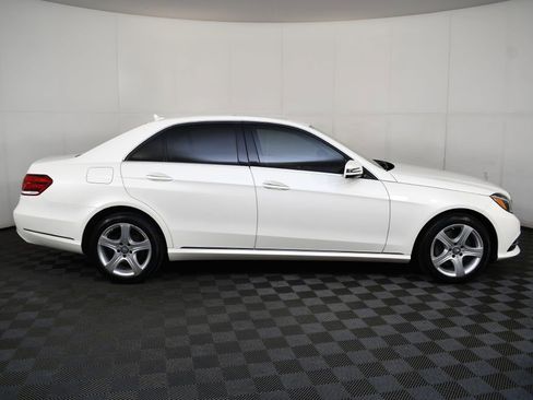 Used 2015 Mercedes-Benz E 250 E250 BLUETEC image 5