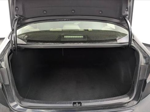 Used 2022 Toyota Corolla LE FWD image 16