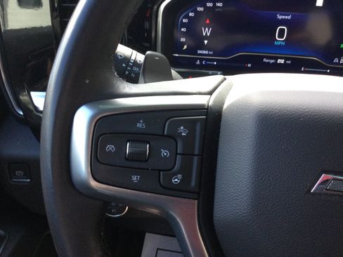 Used 2023 Chevrolet Silverado 1500 RST AWD/4WD image 15