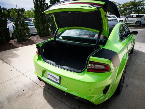 Used 2023 Dodge Charger SRT Hellcat w/ Harman/Kardon Audio Group image 32