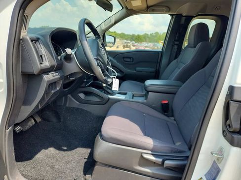 Used 2026 Nissan Frontier S RWD image 7