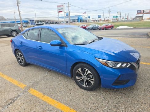 Used 2023 Nissan Sentra SV w/ All-Weather Package image 3