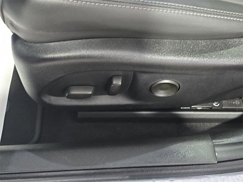 Used 2021 Cadillac CT4 Luxury w/ Sun And Sound Package image 17