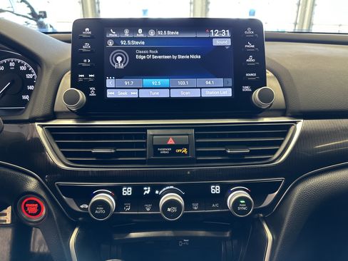 Used 2020 Honda Accord Sport image 3