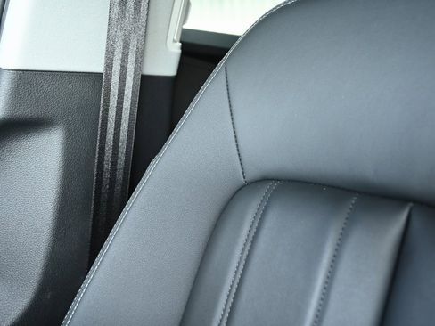 Used 2024 Audi Q8 e-tron Premium image 20