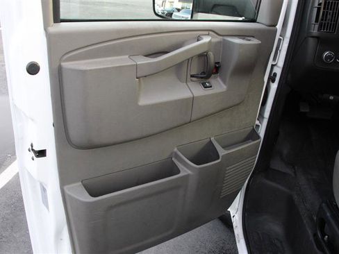 Used 2024 Chevrolet Express 3500 w/ Power Convenience Package image 15