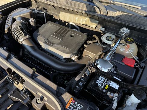 Used 2022 GMC Acadia SLT w/ Elevation Edition image 36