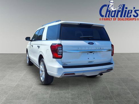 Used 2024 Ford Expedition Platinum image 5