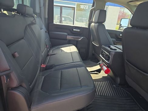 Used 2023 Chevrolet Silverado 3500 LTZ w/ LTZ Convenience Package image 11