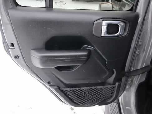 Used 2020 Jeep Gladiator Sport w/ Quick Order Package 24S image 23