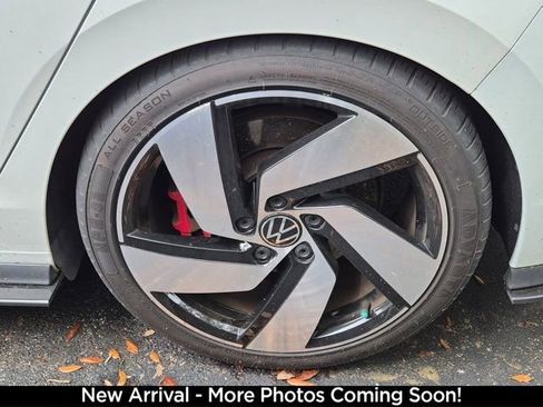 Used 2023 Volkswagen GTI SE image 4