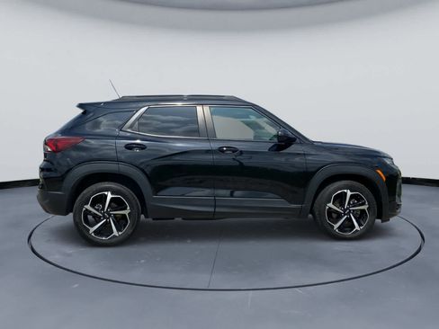 Used 2022 Chevrolet TrailBlazer RS w/ Sun and Liftgate Package AWD/4WD image 4