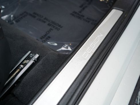 Used 2019 Volvo S60 T6 R-Design image 84