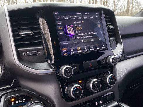 Used 2019 RAM 1500 Big Horn image 32