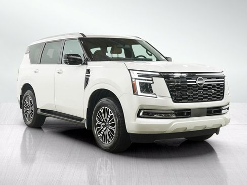 Used 2025 Nissan Armada SL w/ Captain's Chari Seat Package AWD/4WD image 7