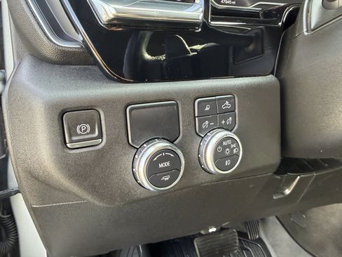 Used 2024 GMC Sierra 1500 Elevation w/ Elevation Premium Package RWD image 16