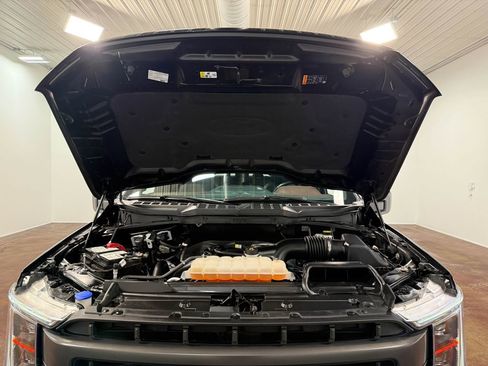 Used 2023 Ford F150 Lariat w/ Equipment Group 502A High image 90