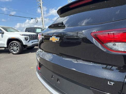 Used 2023 Chevrolet TrailBlazer LT w/ Convenience Package image 30