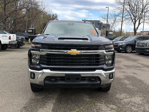 Certified 2024 Chevrolet Silverado 2500 LT w/ Convenience Package image 2