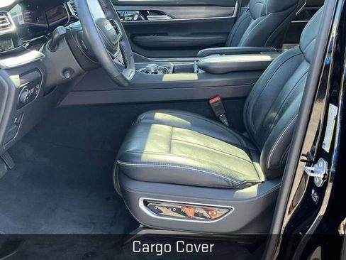 Used 2023 Jeep Grand Wagoneer Series II AWD/4WD image 13