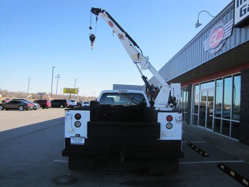 Used 2011 Ford F550 4x4 Crew Cab Super Duty w/ Payload Upgrade Pkg image 27