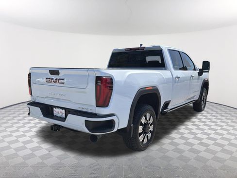 New 2026 GMC Sierra 2500 Denali w/ Denali Reserve Package AWD/4WD image 6