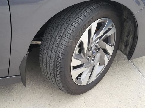 Used 2025 Subaru Legacy Limited AWD/4WD image 5