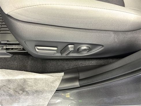 New 2025 Toyota RAV4 XLE w/ Convenience Package image 13