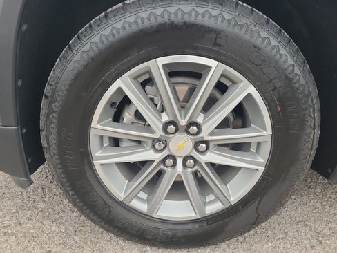 Used 2023 Chevrolet Traverse LT w/ LPO, Floor Liner Package AWD/4WD image 11