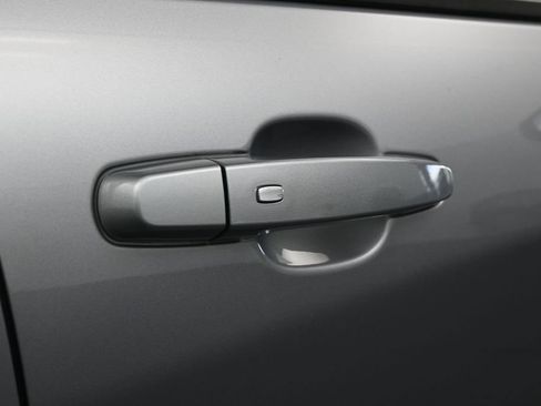 Used 2024 Chevrolet Equinox LS w/ LS Convenience Package FWD image 36