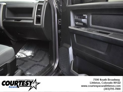 Used 2018 RAM 1500 Express w/ Express Value Package image 26