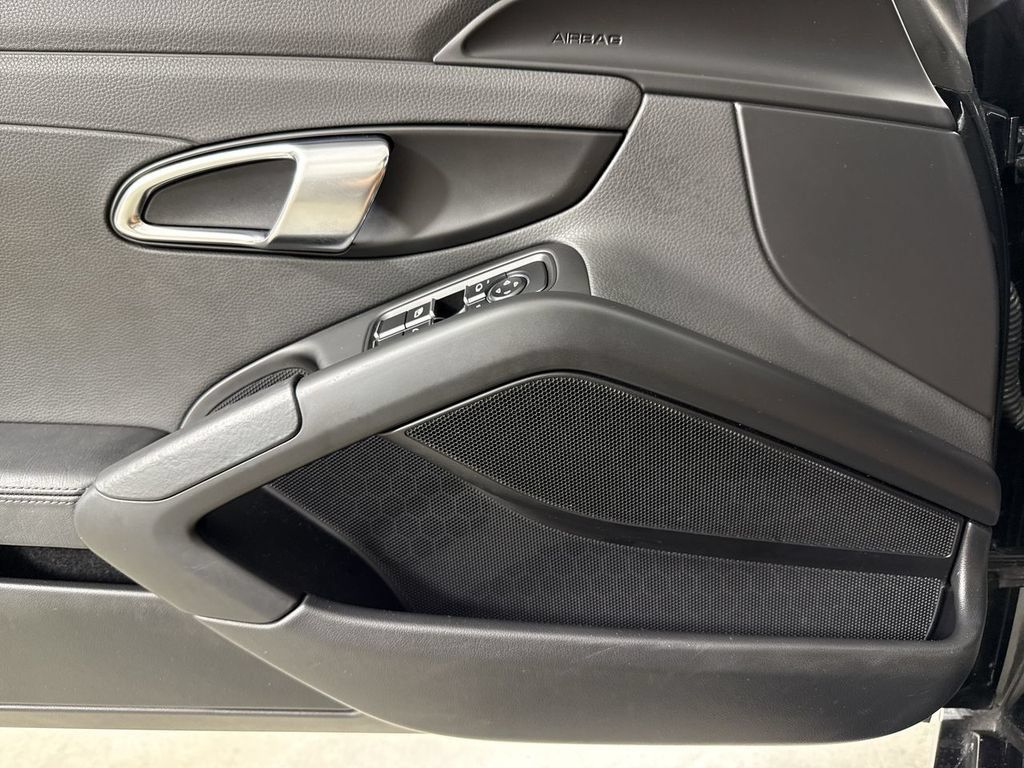 Certified 2015 Porsche Cayman S RWD image 31