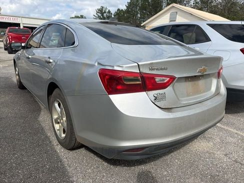 Used 2018 Chevrolet Malibu LS image 15