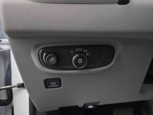 Used 2022 GMC Terrain SLE w/ Driver Convenience Package AWD/4WD image 16