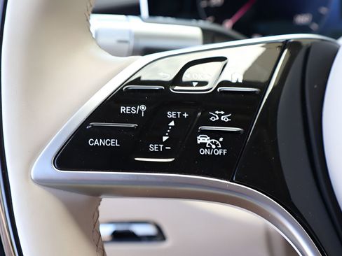 Used 2024 Mercedes-Benz Maybach S 680 4MATIC image 26