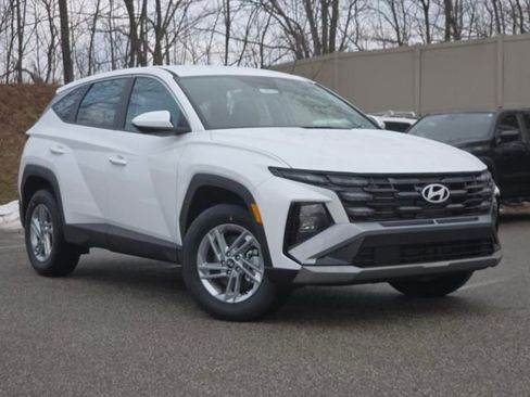 New 2026 Hyundai Tucson SE image 2