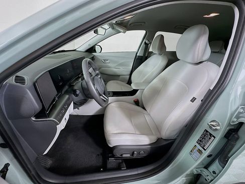 Certified 2025 Hyundai Kona SEL image 20