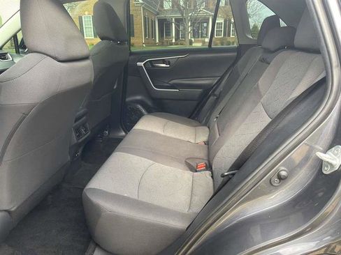 Used 2019 Toyota RAV4 XLE w/ Convenience Package image 13