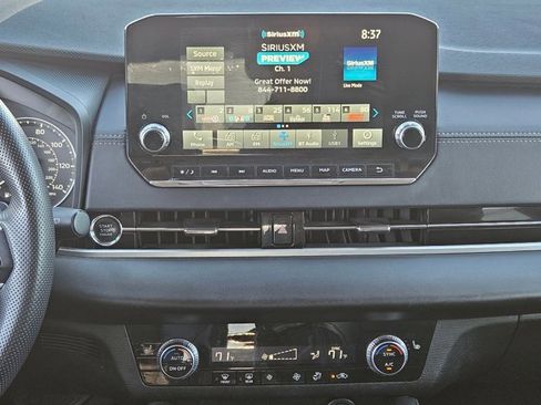 Used 2024 Mitsubishi Outlander SE image 10