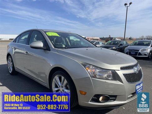 Used 2014 Chevrolet Cruze LTZ w/ Enhanced Safety Package image 3