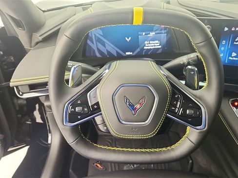 Certified 2025 Chevrolet Corvette Stingray Premium Conv w/ Z51 Performance Package image 19