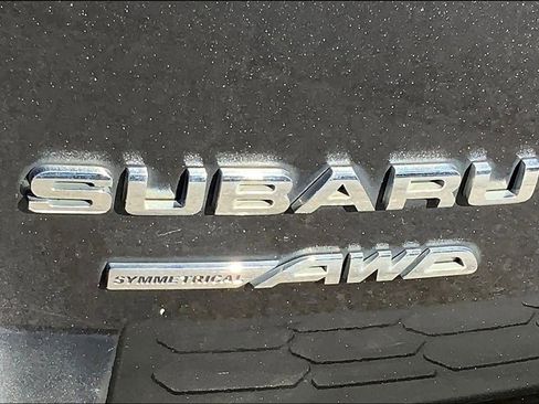 Used 2019 Subaru Crosstrek 2.0i w/ Eyesight System image 29