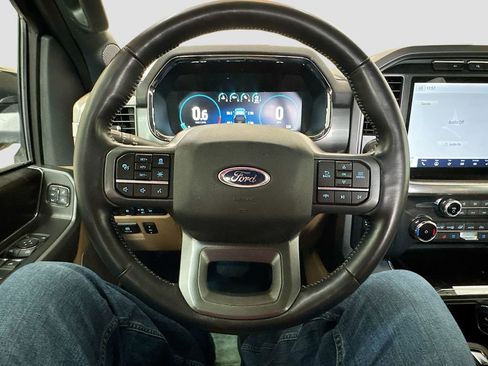 Used 2022 Ford F150 Lariat image 14