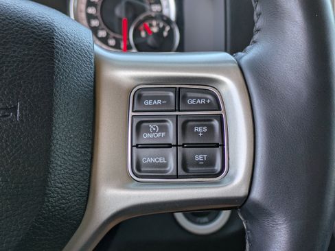 Used 2017 RAM 1500 Laramie w/ Convenience Group image 25