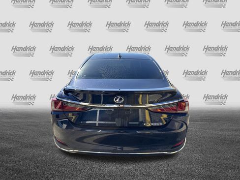 Used 2022 Lexus ES 300h w/ Premium Package image 9