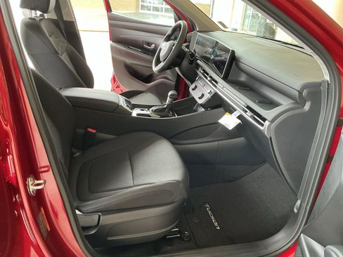 New 2026 Hyundai Tucson SE image 15